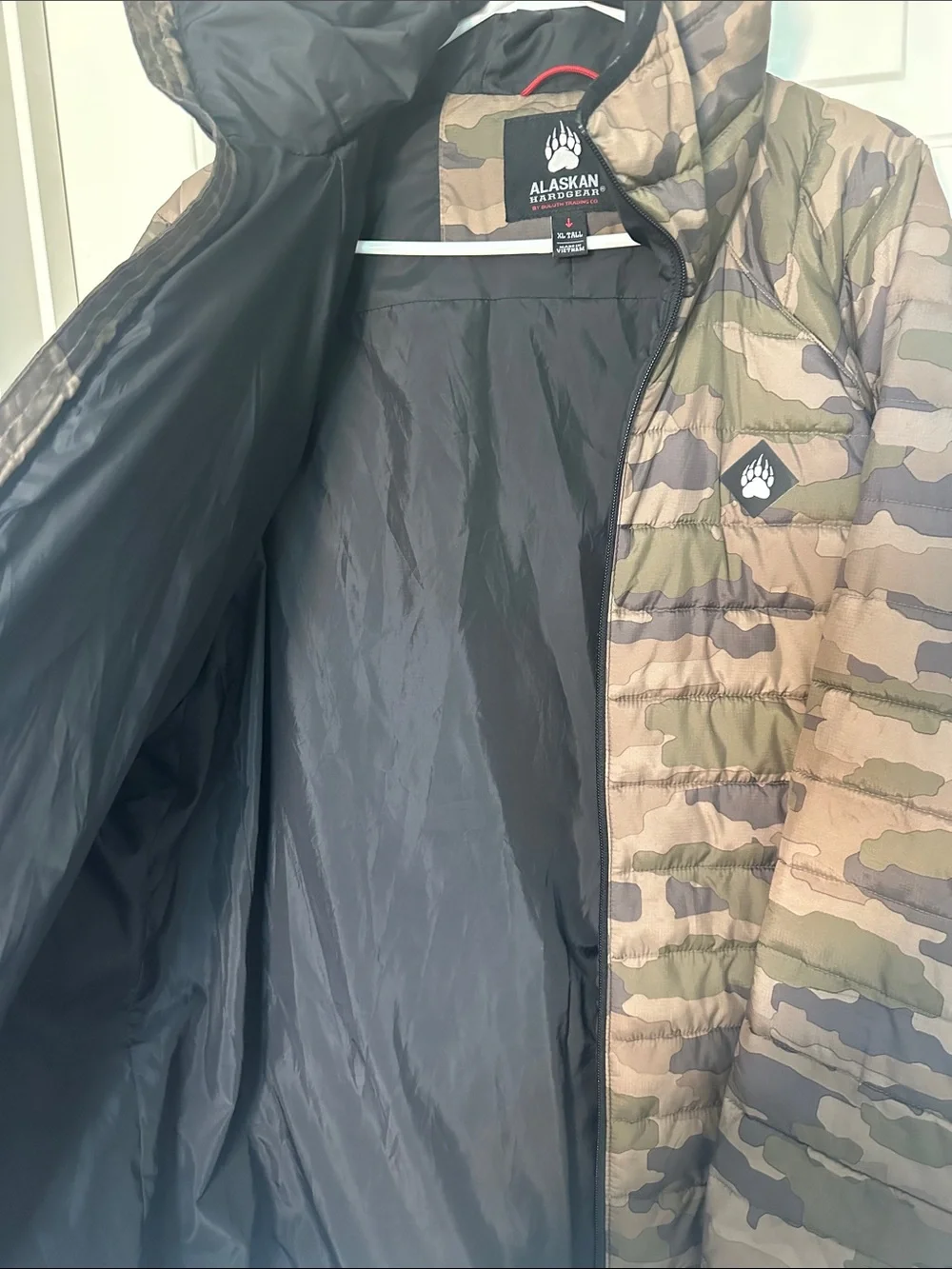 Duluth Trading Co Camouflage Quilted Insulated Puffer Jacket in Green and Brown